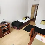 Merihovi 4*
