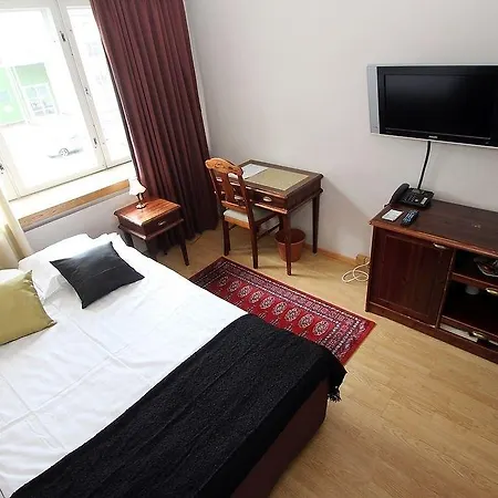 Merihovi Hotelli 4*