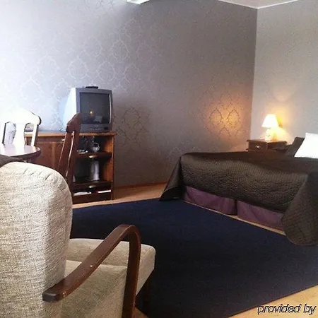 Merihovi 4*