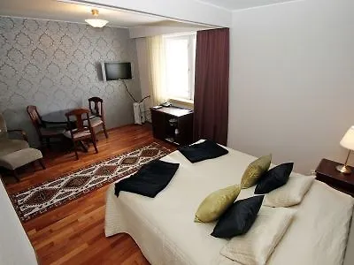 Merihovi 4*